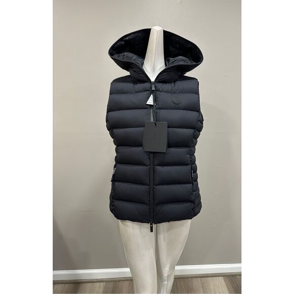 MONCLER BARRAUX HOODED DOWN VEST SIZE 0 / XS $1,800.00 - Picture 13 of 16